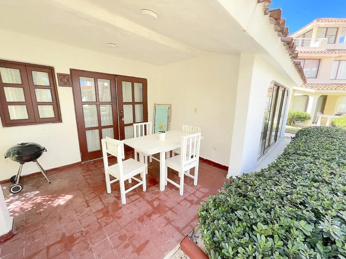 Курортный комплекс Bavaro Deluxe Los Corales Villas Beach Club & Spa Good Offer For Vacation