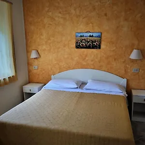 delle-rose.sicilyhotelsitaly.net/