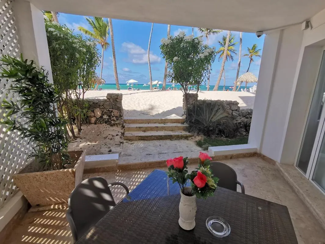 Ośrodek wypoczynkowy Bavaro Deluxe Los Corales Villas Beach Club & Spa Good Offer For Vacation